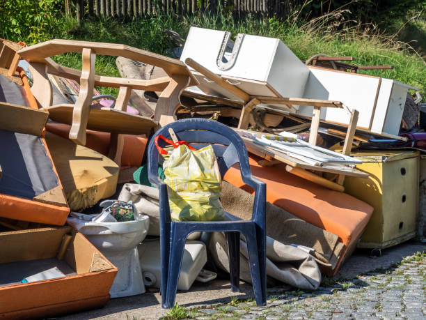 Best Yard Waste Removal  in Marengo, IA