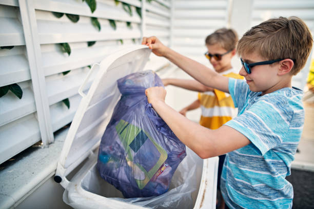 Best Dumpster Rental Services  in Marengo, IA
