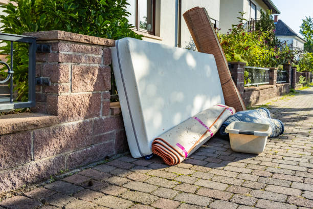 Best Garage Cleanout Services  in Marengo, IA