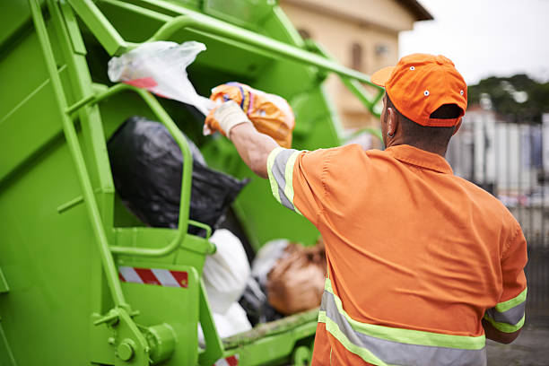 Best Yard Cleanup Services  in Marengo, IA